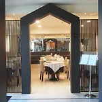Golf Hotel
